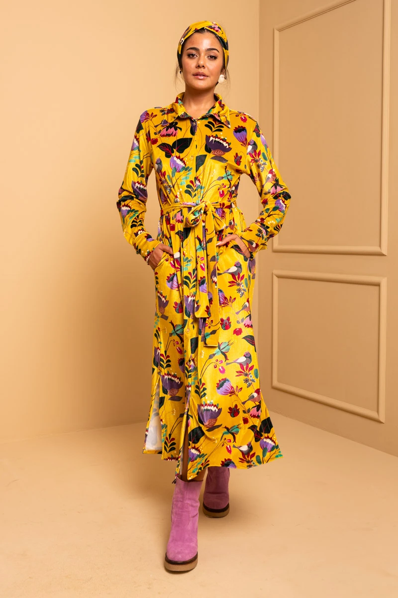 Saly Shirt Dress Yellow Garden Birds Σεμιζιέ Φόρεμα με Τσέπες & Ζώνη Petit Boutik 0 Saly Shirt Dress Yellow Garden Birds Σεμιζιέ Φόρεμα με Τσέπες & Ζώνη Petit Boutik - Image 1